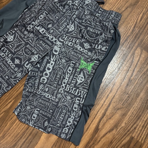 Vintage Tap Out * Men’s Shorts With Pockets & Drawstrings * Medium - Picture 3 of 10